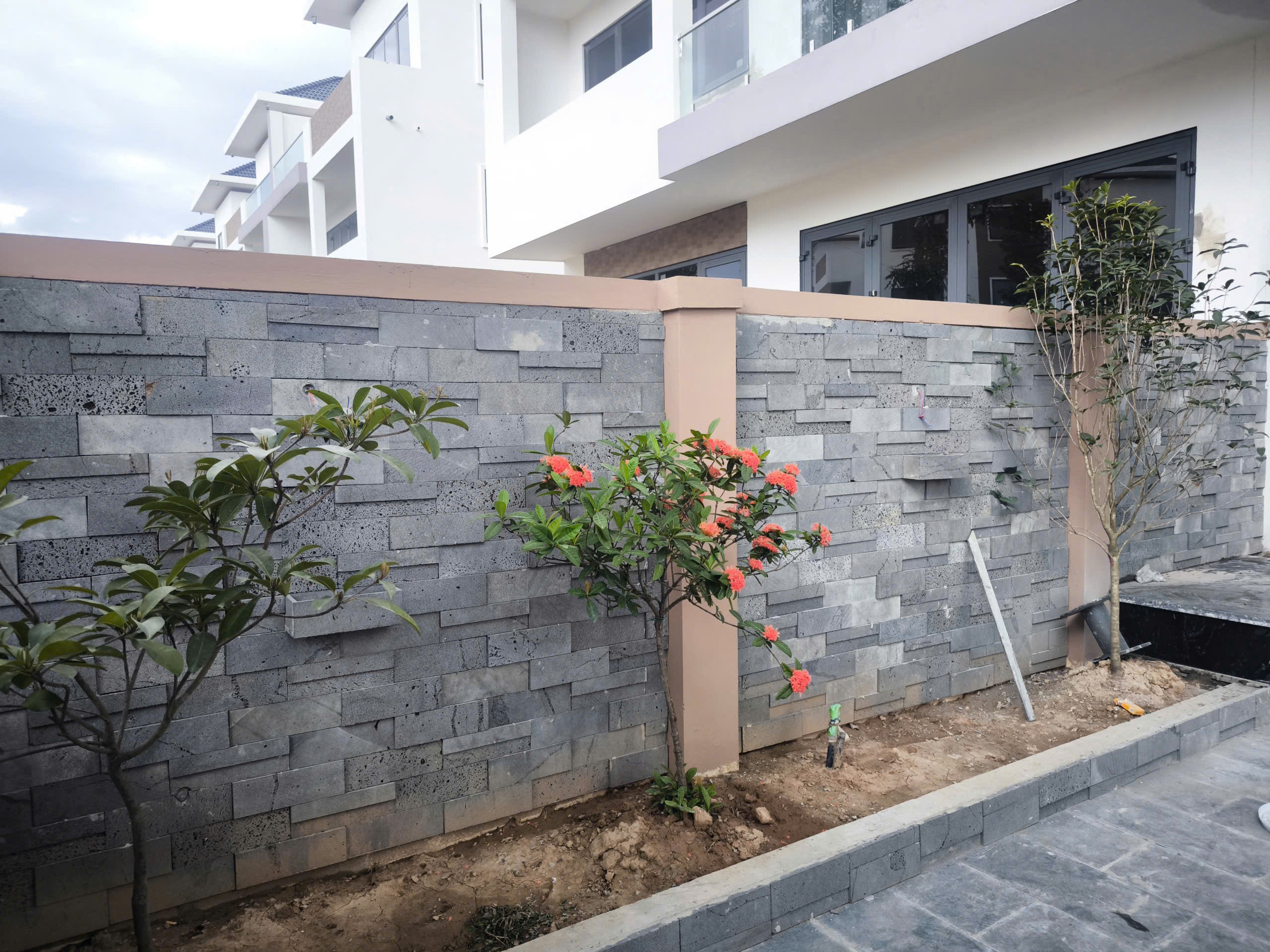 Đá Ong Xám 3D Ốp Tường Trang Trí