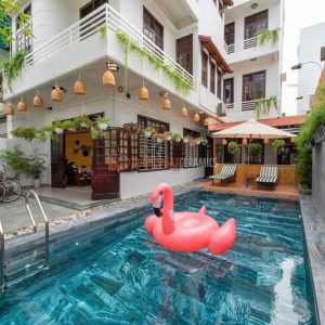 Đá Sọc Dưa Lát Bể Bơi – Giải Pháp Hoàn Hảo Cho Không Gian Hồ Bơi Sang Trọng Và An Toàn